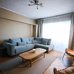 アパート Penthouse Unirii - Free Parking ブカレスト